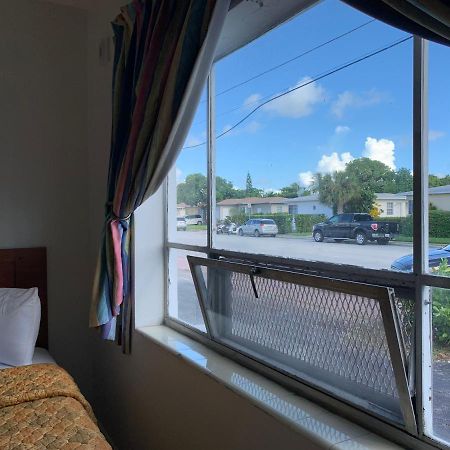 International Inn On The Bay Miami Beach Extérieur photo